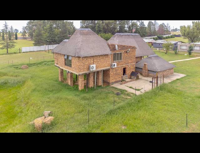 10 BEDROOM LODGE FOR SALE IN VISCHGAT